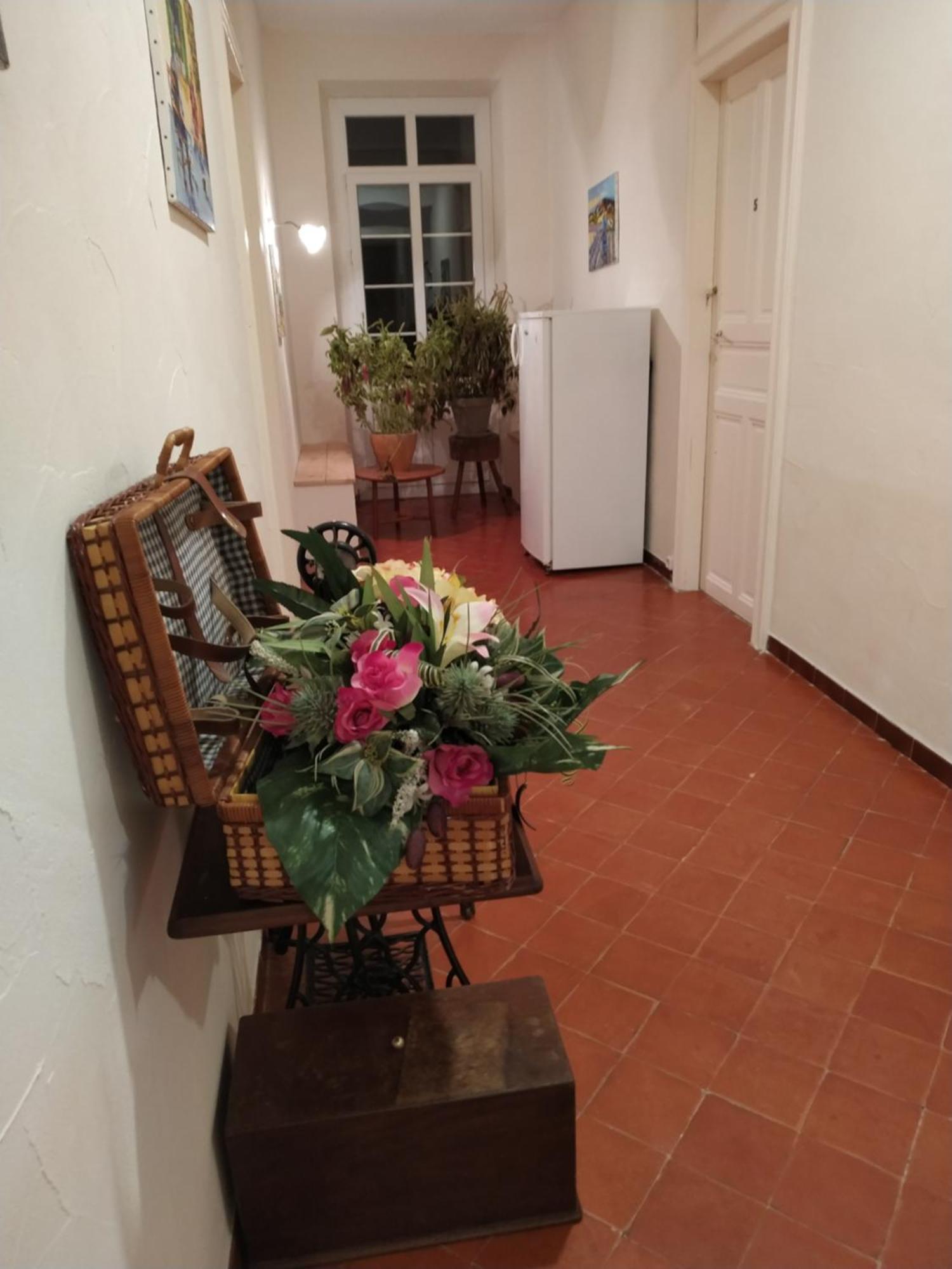 Chambre D'Hotes De Lamy 2 Pierrerue  ภายนอก รูปภาพ